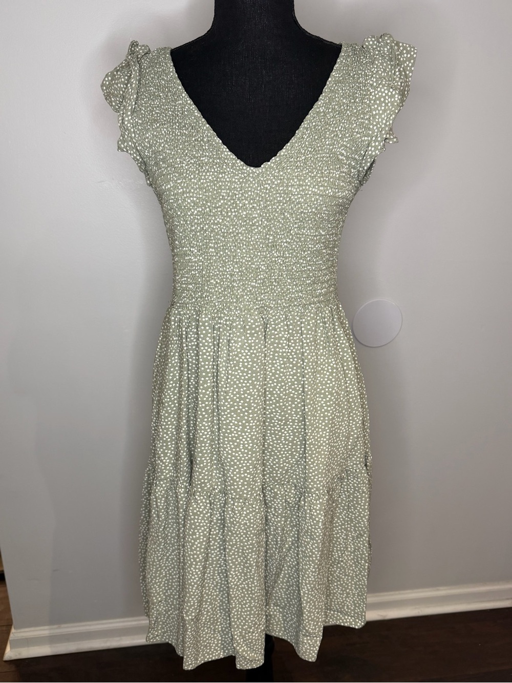 LOFT Women's Sage Green and White Tiered Sundress - Size M